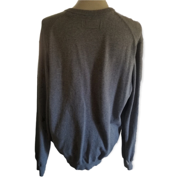 Izod Golf pullover sweater for men, in soft gray. - Picture 3 of 8